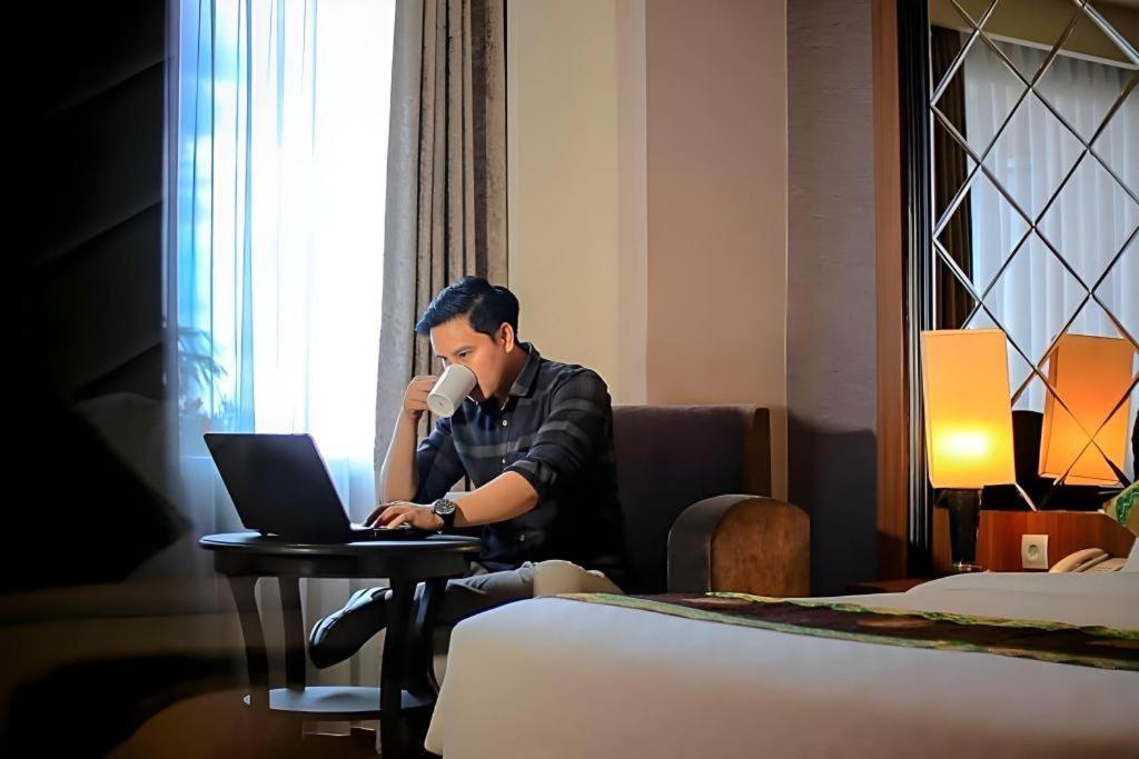 Grand Qin Hotel Banjarbaru Exteriér fotografie