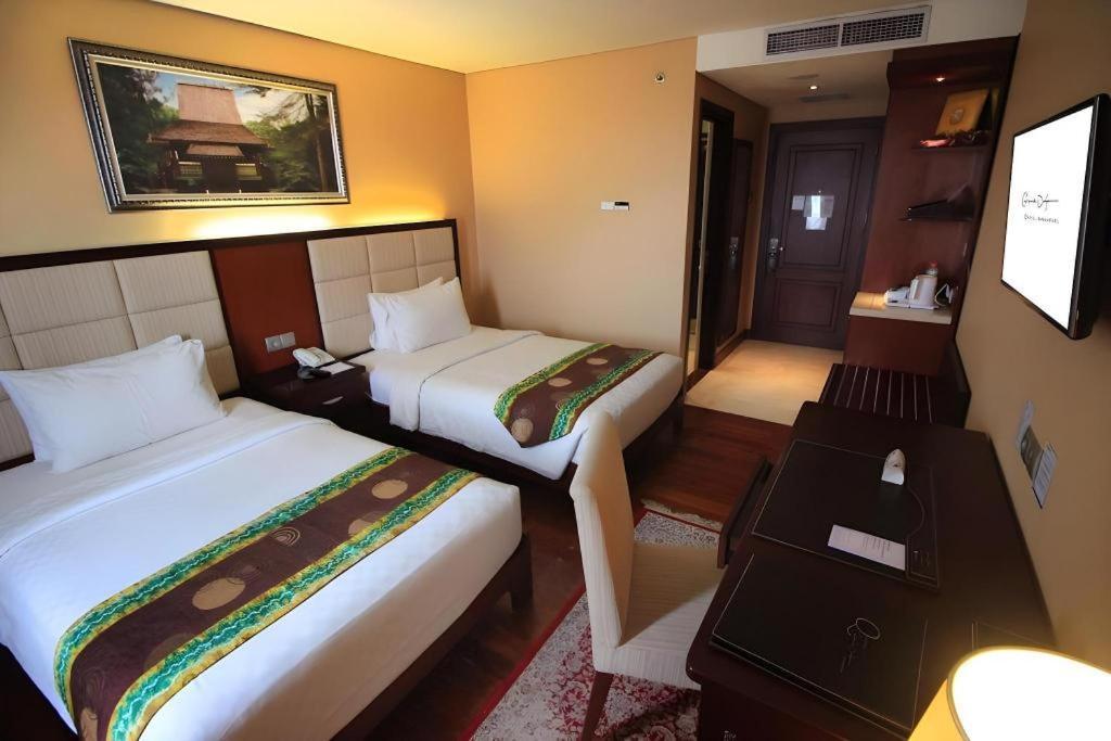 Grand Qin Hotel Banjarbaru Exteriér fotografie