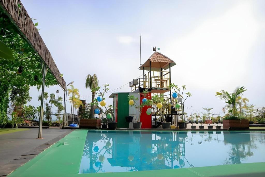 Grand Qin Hotel Banjarbaru Exteriér fotografie