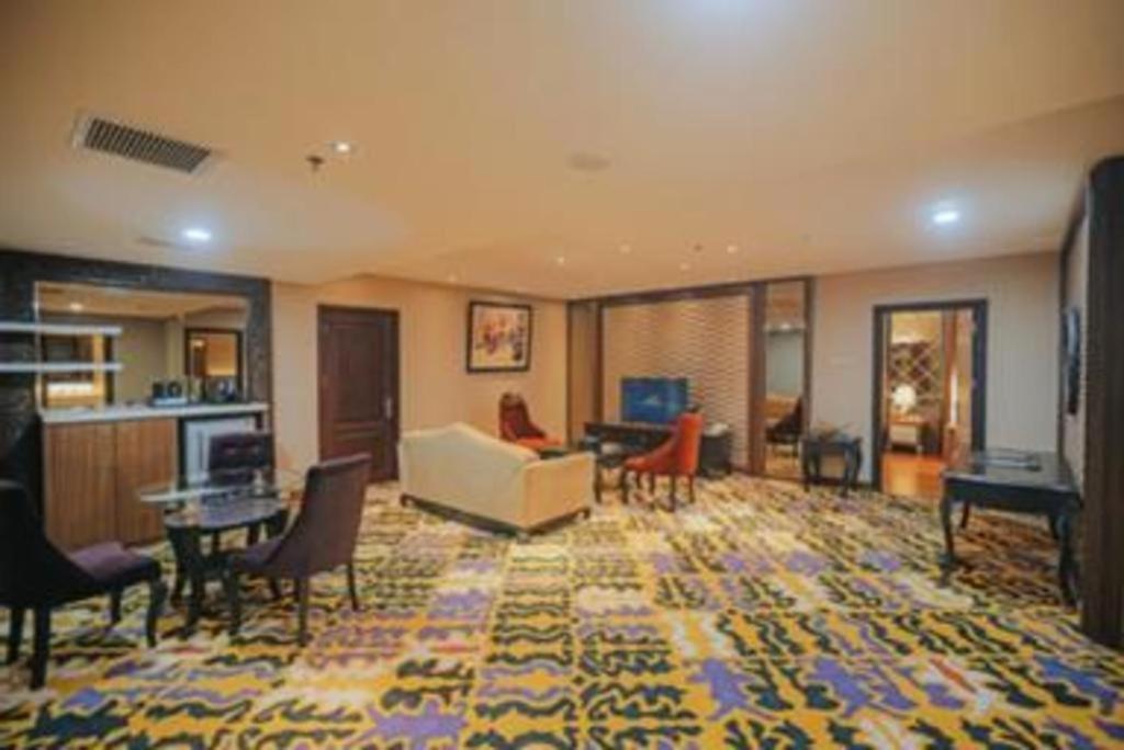 Grand Qin Hotel Banjarbaru Exteriér fotografie
