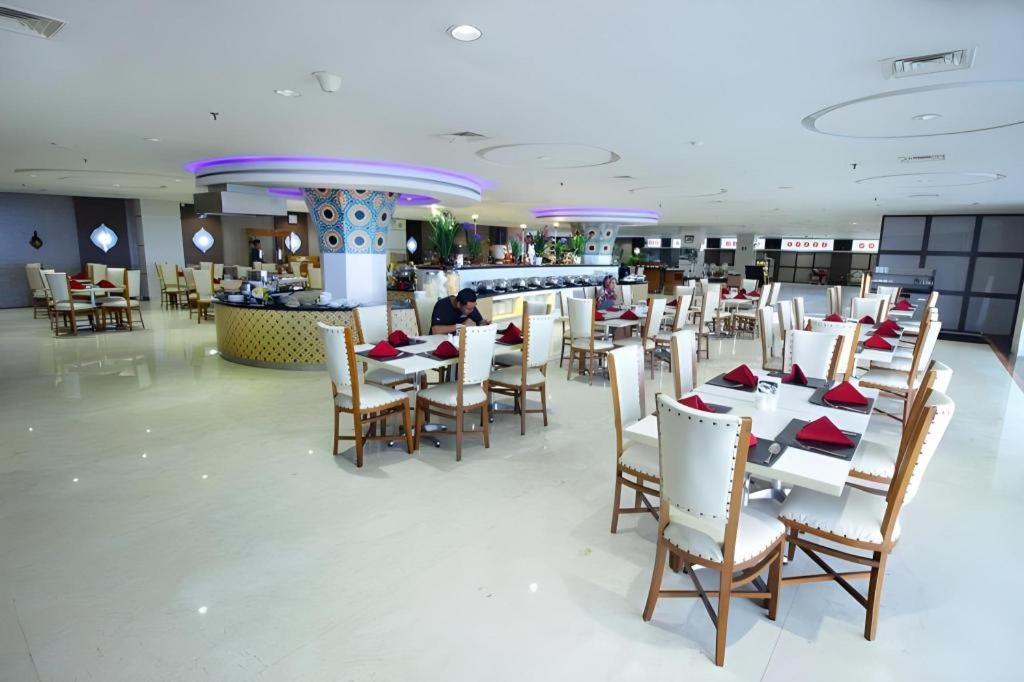 Grand Qin Hotel Banjarbaru Exteriér fotografie