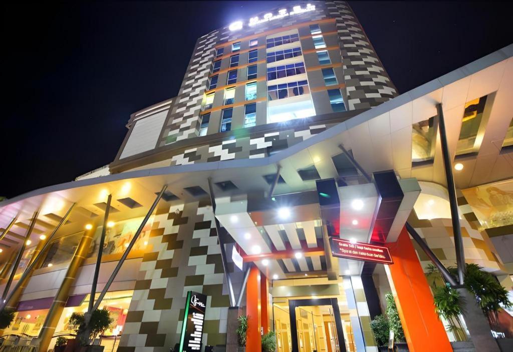 Grand Qin Hotel Banjarbaru Exteriér fotografie